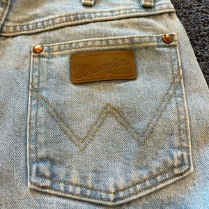 Wrangler Cowboy Cut jeans, size 9, light-wash